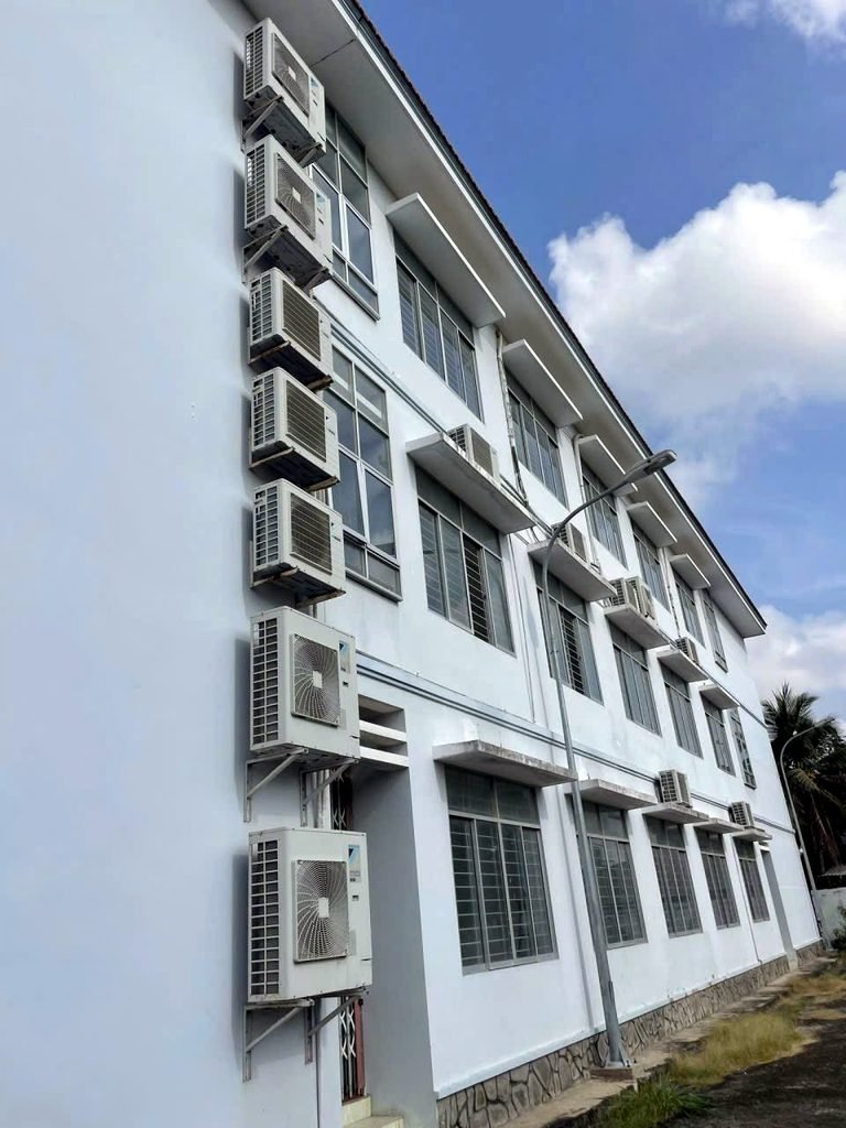 Thanh lý hệ thống máy lạnh tòa nhà văn phòng