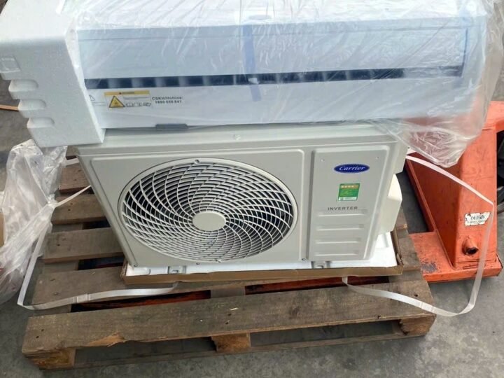 May lanh carrier inverter 1hp gia kho